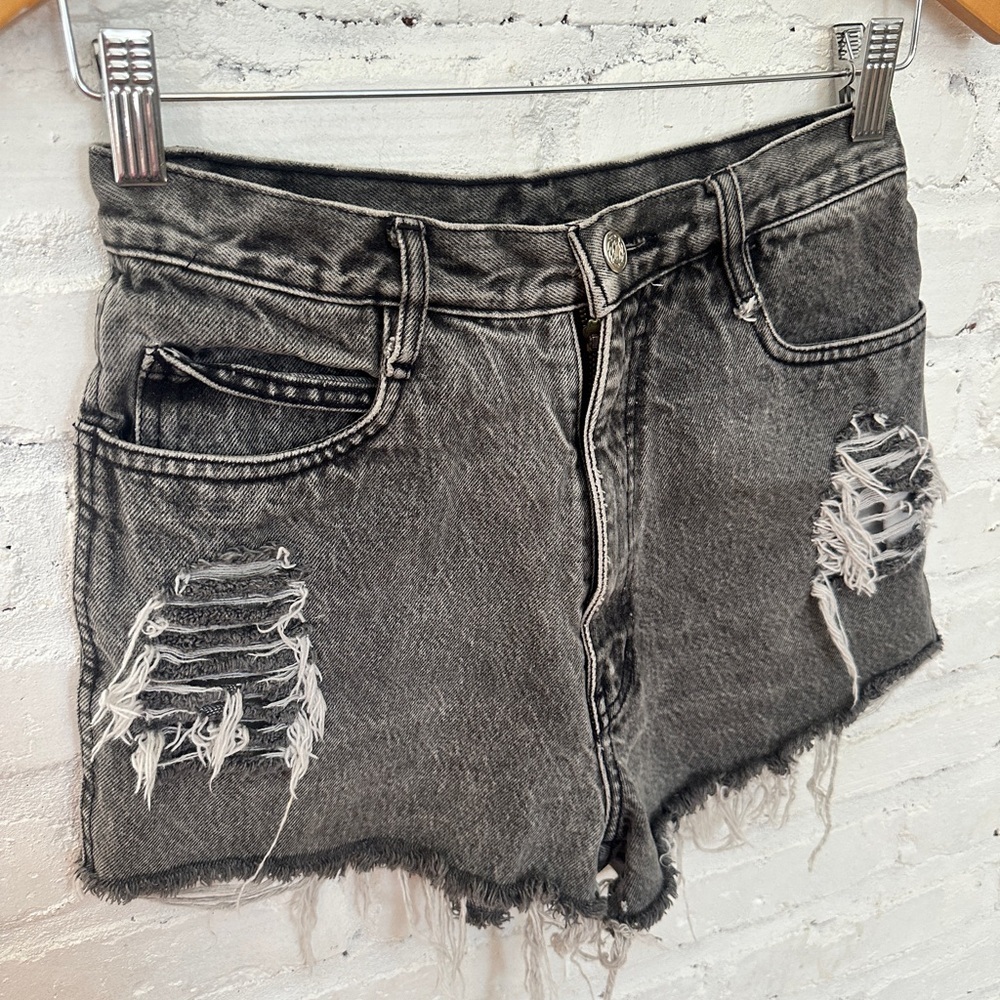 Distressed Vintage 90s Gray Denim Shorts Size 7 - Picture 3 of 5